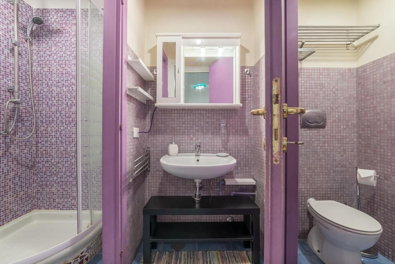 Monti Artistic Flat Rom